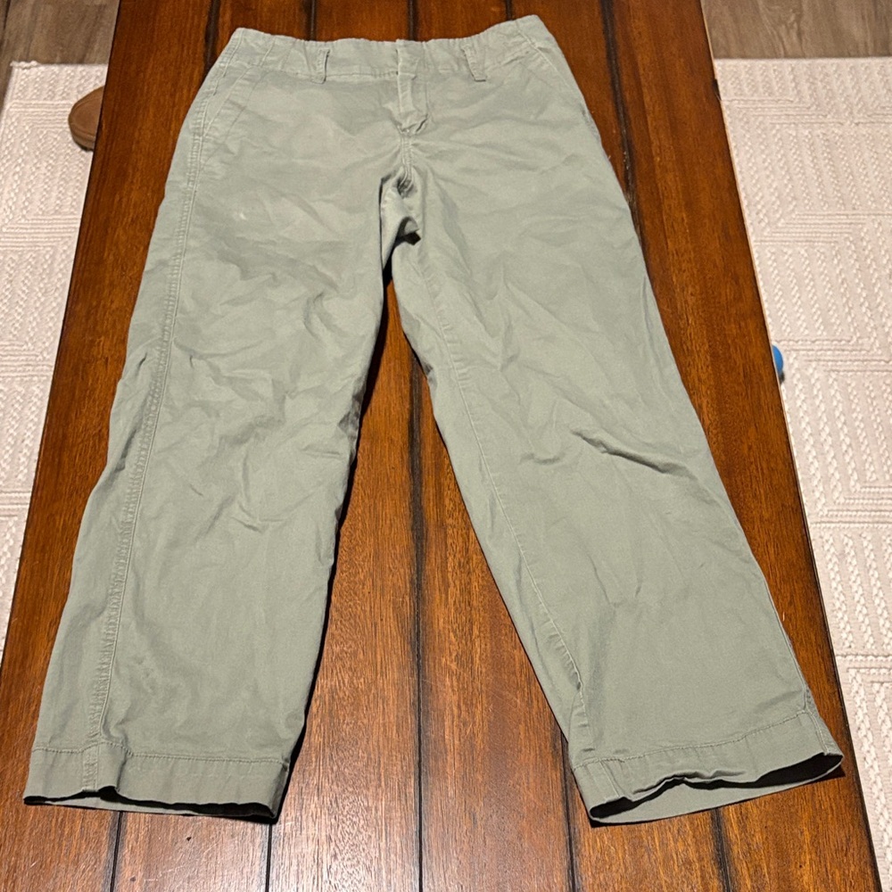 Women’s Khaki Pants